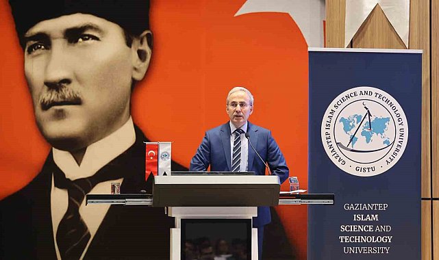 Rektör Demir: "Geleceğin hekimlerini güçlü bir akademik ve klinik altyapıyla yetiştiriyoruz"