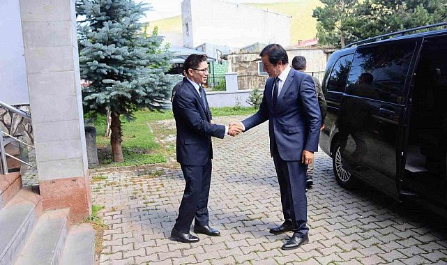 Rektör Emiroğlu'ndan Kaymakam Sakızcı'ya hayırlı olsun ziyareti