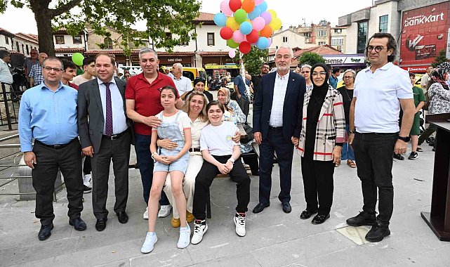 Rengarenk balonlar DMD kas hastası Görkem Efe için gökyüzüne bırakıldı