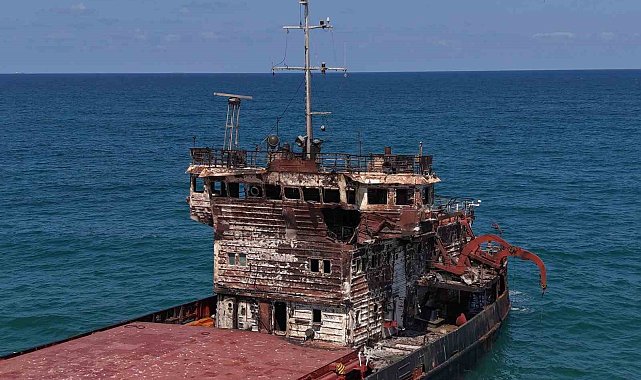 Rusya'da saldırıya uğrayan kargo gemisi Şile'de karaya oturdu