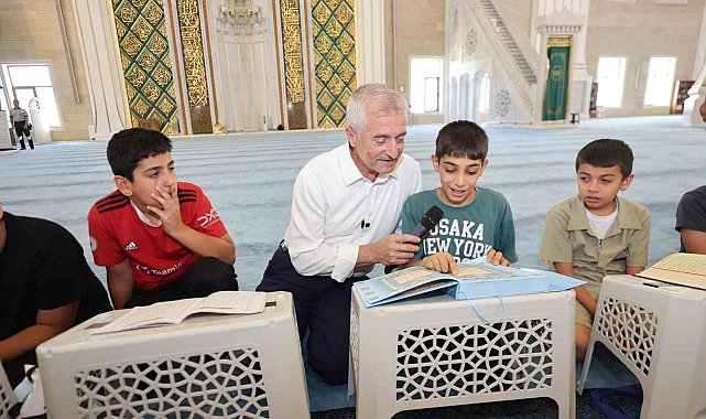 Şahinbey Millet Camii'nde çocuklar hem eğleniyor hem de Kur'an-ı Kerim öğreniyor