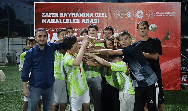 Sakarya'da Başkanlık Futbol Kupası'nda şampiyon Göktepe oldu