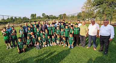 Sakarya'da çocukların yüzü güldü