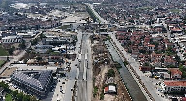 Sakarya'da Yazlık Kavşağı'nda trafiği rahatlatacak köprüde önemli aşama