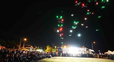 Samsun'da AFAD'dan gökyüzünde dron gösterisi