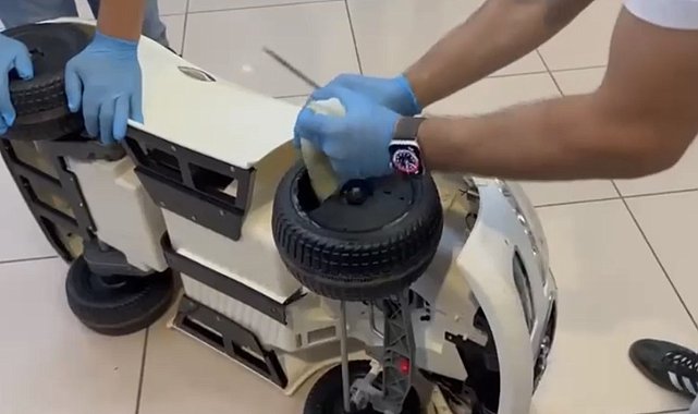 Samsun'da akülü çocuk aracının tekerleğine zulalanmış 705 gram metamfetamin ele geçirildi