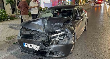 Samsun'da otomobil hafif ticari araca arkadan çarptı: 1 yaralı