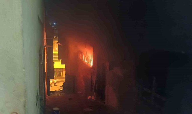 Şanlıurfa'da korkutan yangın
