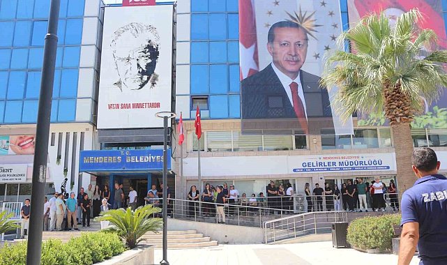 Seçim sonrası Menderes'te istifa fırtınası sürüyor