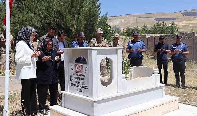 Şehit polis Erdem Kılıç, şehadetinin yıl dönümünde dualarla anıldı