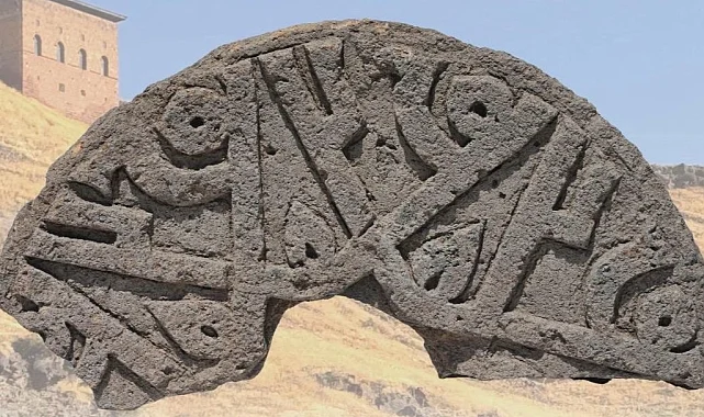 Selçuklu taşında 'Hz. Muhammed' ismi 6 kez yer aldı... Ani'de tarihi keşif!