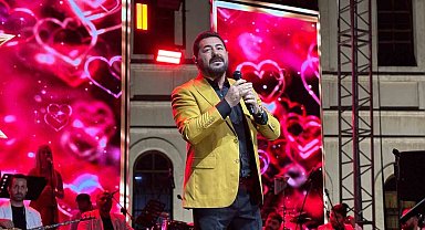 Serkan Kaya, Sivas'ta sevenleriyle buluştu