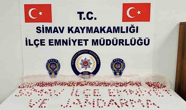 Simav'da 3 bin 716 adet sentetik hap ele geçirildi