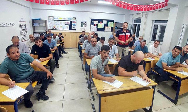 Simav'da tohum hazırlama makineleri kursu tamamlandı