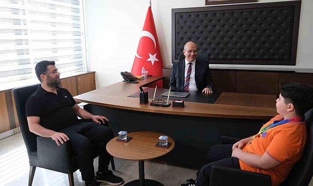 Singapur'daki matematik olimpiyatlarında dünya birincisi İstanbul'dan çıktı