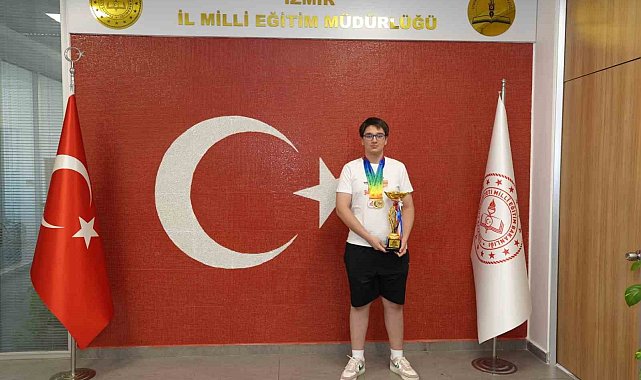 Singapur'dan İzmir'e dünya ikinciliği gururu