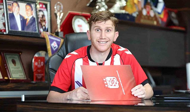 Sivasspor'da Burak Kapacak'ın lisansı çıktı