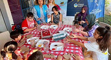 Sokak sokak dolaşarak bin engelli bireyin yüzünü güldürdüler