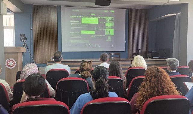 Söke'de sağlık çalışanlarına 'Bebek Dostu Hastane' sempozyumu