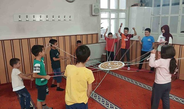 Şuhut'ta Yaz Kur'an Kursu öğrencilerine "Dijital Köprüler" etkinliği