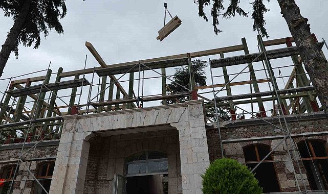 Tarihi belediye binası yeniden ayağa kaldırılıyor
