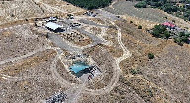 Tarlada fidan dikerken bulunan mozaiğin ardından dev yerleşim gün yüzüne çıktı