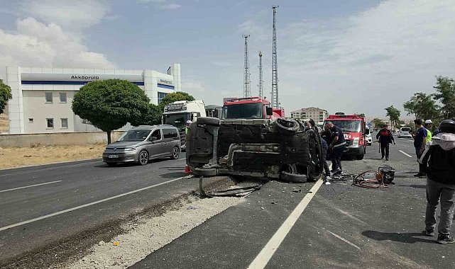Tatvan'da iki araç çarpıştı: 2 yaralı