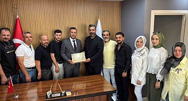 Tavşanlı'da berber ve kuaför esnafının sorunları masaya yatırıldı