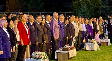 TBMM Baskanı Kurtulmuş: "Artık önümüzde yeni bir kapı açılmış, yeni bir yolun başlangıcındayız"