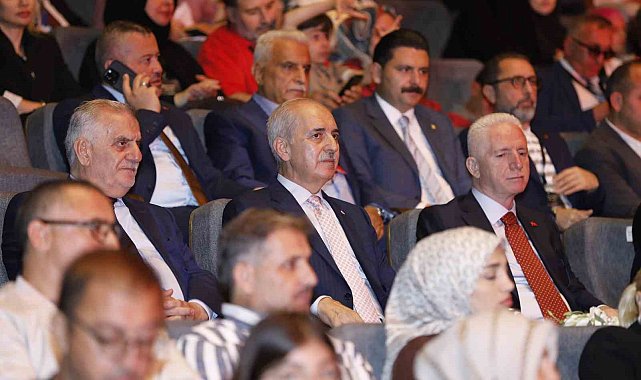 TBMM Başkanı Kurtulmuş: "Türkiye'de yeni bir dönemin kapılarını sonuna kadar açıyoruz"