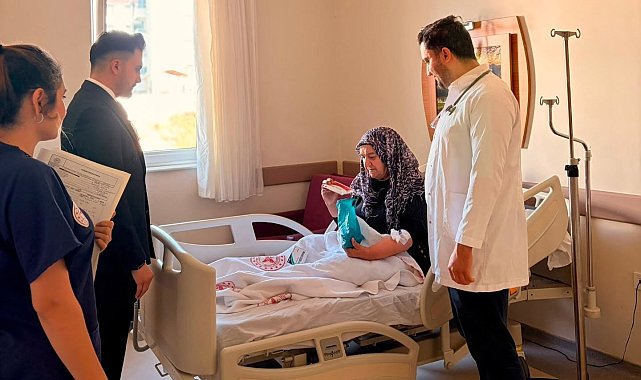 Tercan Devlet Hastanesi'nde yatan hastalar ziyaret edildi