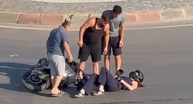Tır ile motosiklet çarpıştı: 1 yaralı