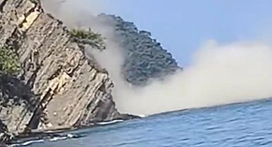 Tirilye Çamlık Tepesi'nde heyelan... Bölgede güvenlik önlemleri alındı