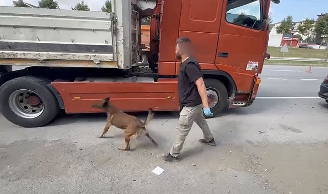 Tırın gizli bölmesinde 7 kilo metamfetamin ele geçirildi