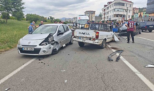 Trabzon'da zincirleme trafik kazası: 8 yaralı
