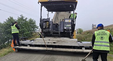 Trabzon'da 13 kilometrelik yol kuru betonla kaplandı