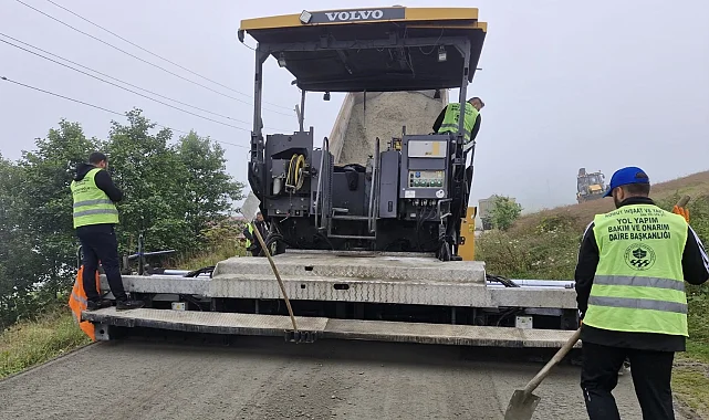 Trabzon'da 13 kilometrelik yol kuru betonla kaplandı
