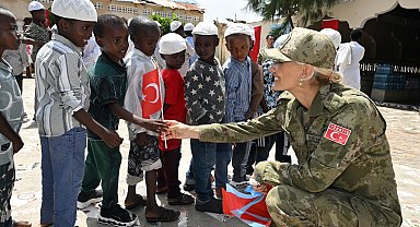 TSK'dan Somali'deki yetim çocuklara gıda ve giyecek desteği