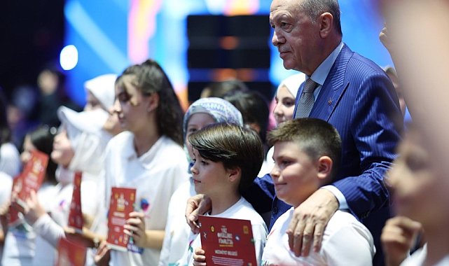 TÜGVA Bursa'dan Cumhurbaşkanı Erdoğan'ın katıldığı yaz okulu buluşmasına rekor katılım