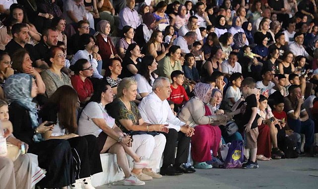 Turgutlu'da Gençlik Şöleni büyük ilgi gördü