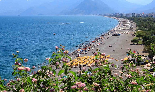 Turizmin başkenti ağustosta nitelikli tesislerde yüzde 95 doluluğa ulaştı
