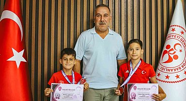 Türkiye derecesi yapan minik güreşçiler milli takım kampına gidiyor