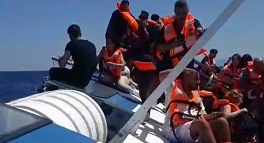 Türkiye'den Yavru Vatan'a arama kurtarma desteği... 5 yüzer unsur ile 2 helikopter bölgede