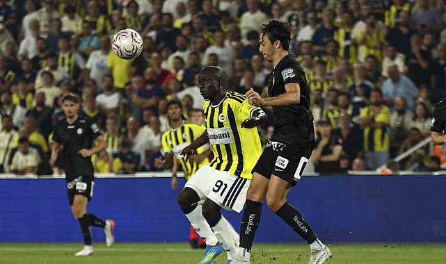 UEFA Şampiyonlar Ligi: Fenerbahçe: 2 - Sturm Graz: 0