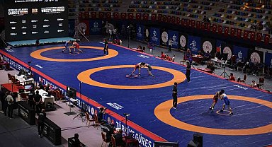 Uluslararası güreş turnuvasında Türk sporcular 27 madalya kazandı