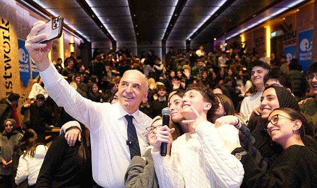 Ümraniye'de gelecek gençlerle şekilleniyor