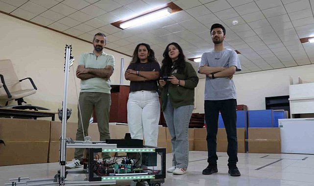 Üniversite öğrencileri fabrikalarda insan gücünü azaltacak yapay zekalı forklift geliştirdi