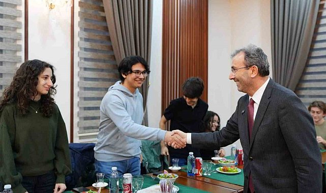 Üniversiteyi ilk kez kazanan öğrencilere 20 bin TL eğitim desteği