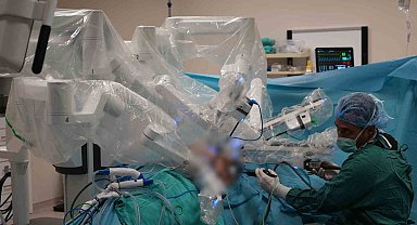 Ürolojide robotik ameliyatla üç boyutlu ve hassas cerrahi