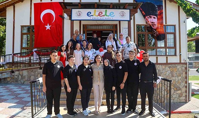 Uşak Belediyesi özel bireyleri iş hayatına kazandıran kafeyi hizmete açtı